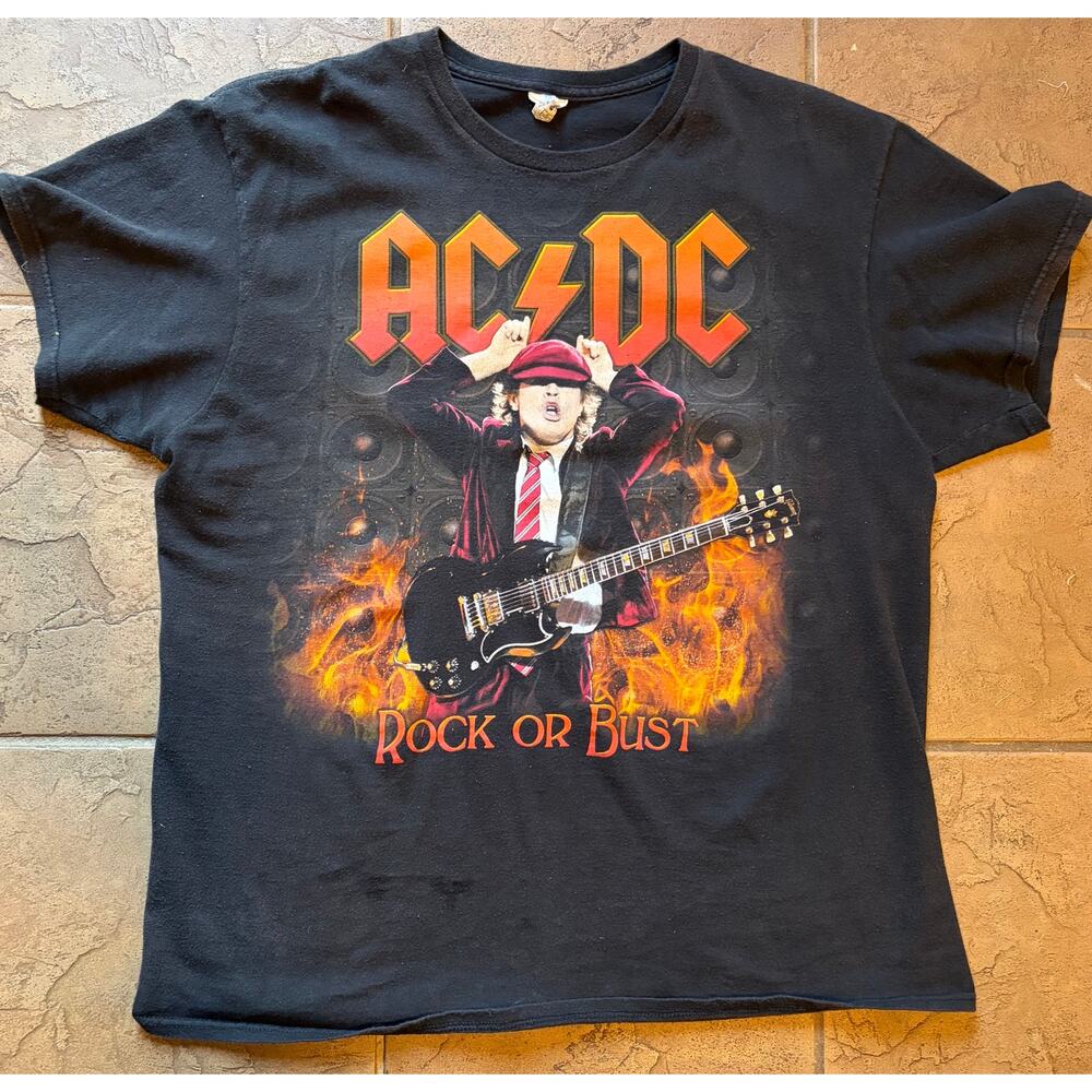 AC/DC Rock Or Bust Tour 2015 Band Tee Men’s Large Black Graphic Shirt